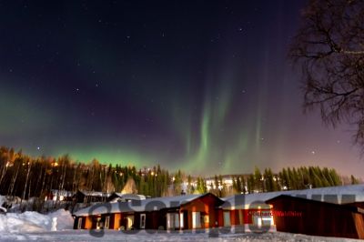 Nordlicht
auf der suche nach dem Polarlicht Aurora Borealis
Schlüsselwörter: Nordland;Norwegen;Schweden;Dänemark;Aurora Borealis;Trondheim;Tromsö;Umea;Mo I Rana;Polarkreis;Arctic Circle;Nordkap: Bergen