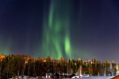 Nordlicht
auf der suche nach dem Polarlicht Aurora Borealis
Schlüsselwörter: Nordland;Norwegen;Schweden;Dänemark;Aurora Borealis;Trondheim;Tromsö;Umea;Mo I Rana;Polarkreis;Arctic Circle;Nordkap: Bergen