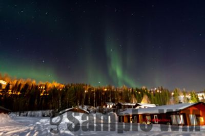 Nordlicht
auf der suche nach dem Polarlicht Aurora Borealis
Schlüsselwörter: Nordland;Norwegen;Schweden;Dänemark;Aurora Borealis;Trondheim;Tromsö;Umea;Mo I Rana;Polarkreis;Arctic Circle;Nordkap: Bergen