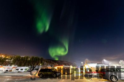 Nordlicht
auf der suche nach dem Polarlicht Aurora Borealis
Schlüsselwörter: Nordland;Norwegen;Schweden;Dänemark;Aurora Borealis;Trondheim;Tromsö;Umea;Mo I Rana;Polarkreis;Arctic Circle;Nordkap: Bergen