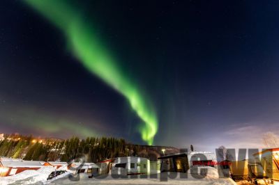 Nordlicht
auf der suche nach dem Polarlicht Aurora Borealis
Schlüsselwörter: Nordland;Norwegen;Schweden;Dänemark;Aurora Borealis;Trondheim;Tromsö;Umea;Mo I Rana;Polarkreis;Arctic Circle;Nordkap: Bergen