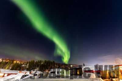 Nordlicht
auf der suche nach dem Polarlicht Aurora Borealis
Schlüsselwörter: Nordland;Norwegen;Schweden;Dänemark;Aurora Borealis;Trondheim;Tromsö;Umea;Mo I Rana;Polarkreis;Arctic Circle;Nordkap: Bergen