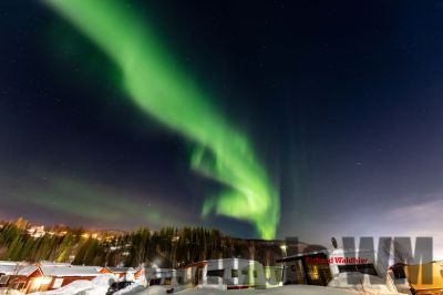 Nordlicht
auf der suche nach dem Polarlicht Aurora Borealis
Schlüsselwörter: Nordland;Norwegen;Schweden;Dänemark;Aurora Borealis;Trondheim;Tromsö;Umea;Mo I Rana;Polarkreis;Arctic Circle;Nordkap: Bergen